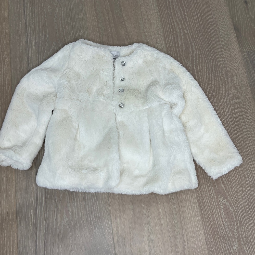 Gymboree. White faux fur jacket. Girls size 4T. EUC